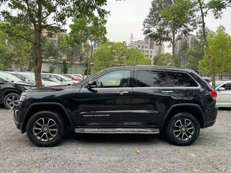廣州14年Jeep大切諾基4