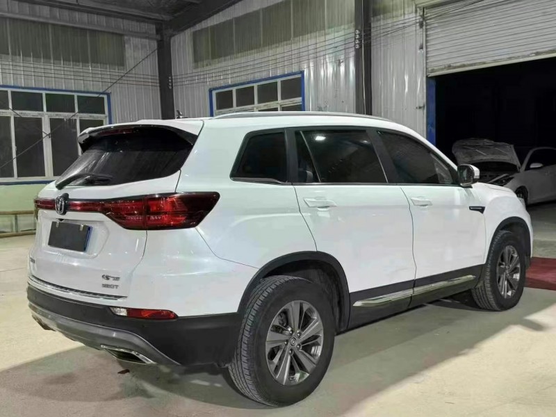 东营20年长安汽车CS758