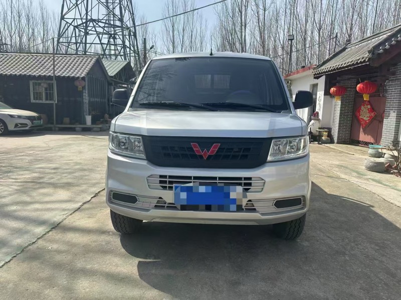 濟寧23年五菱汽車新卡1