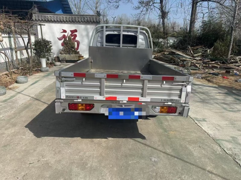 濟寧23年五菱汽車新卡9