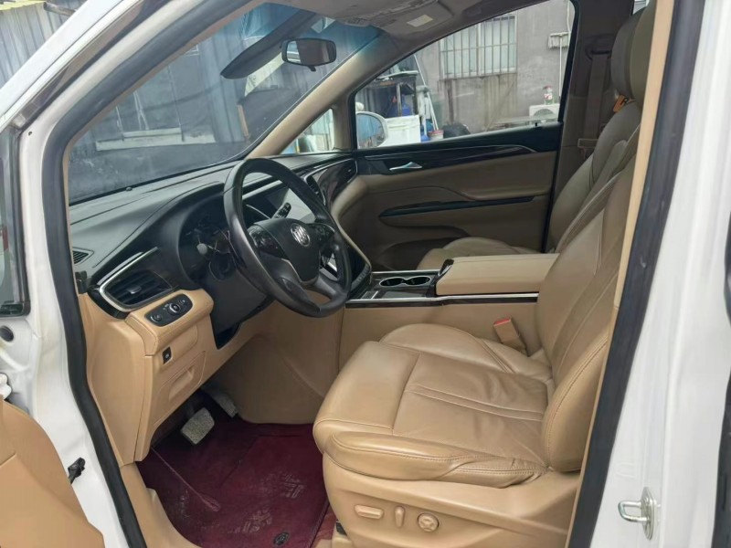 青岛19年别克GL84