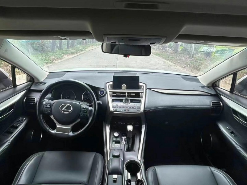 广州16年雷克萨斯NX5