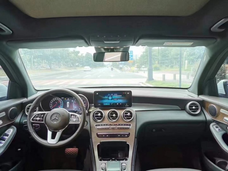 广州23年奔驰GLC8