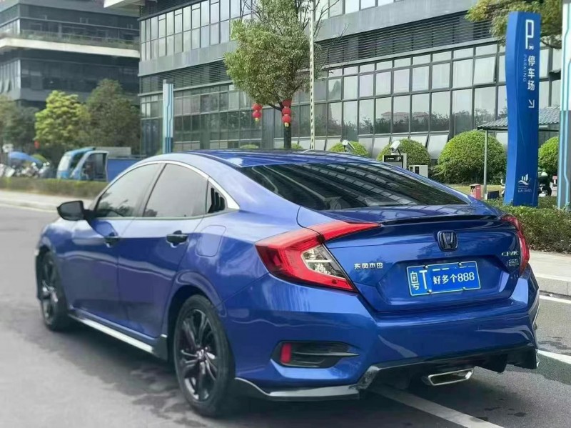 东莞22年本田思域8