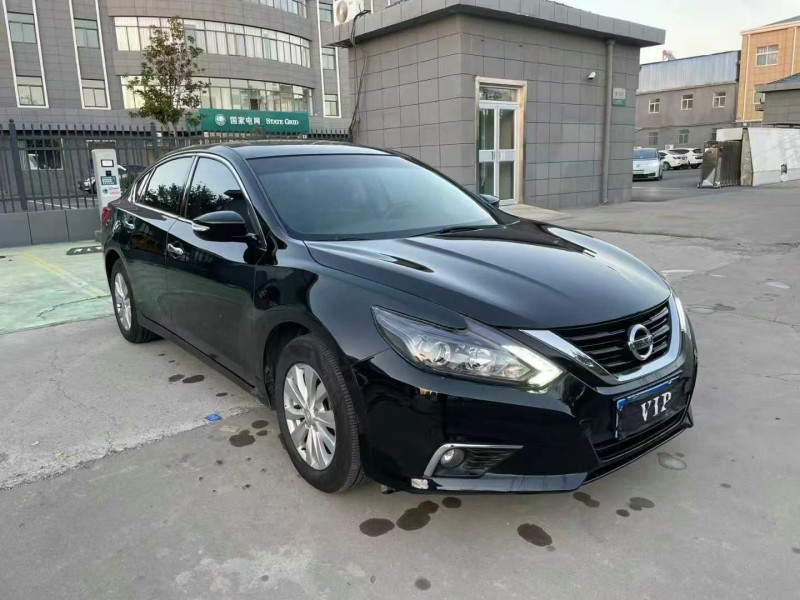 徐州18年日產天籟3