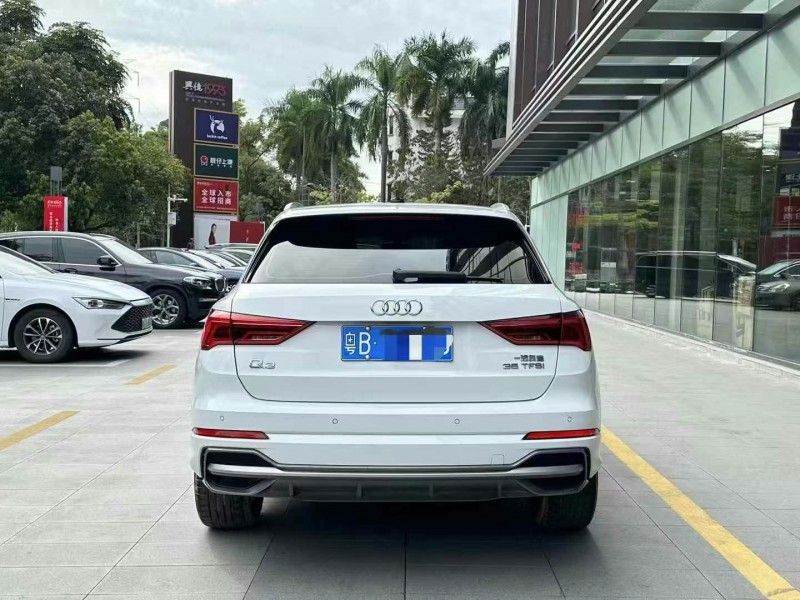 深圳22年奧迪Q39