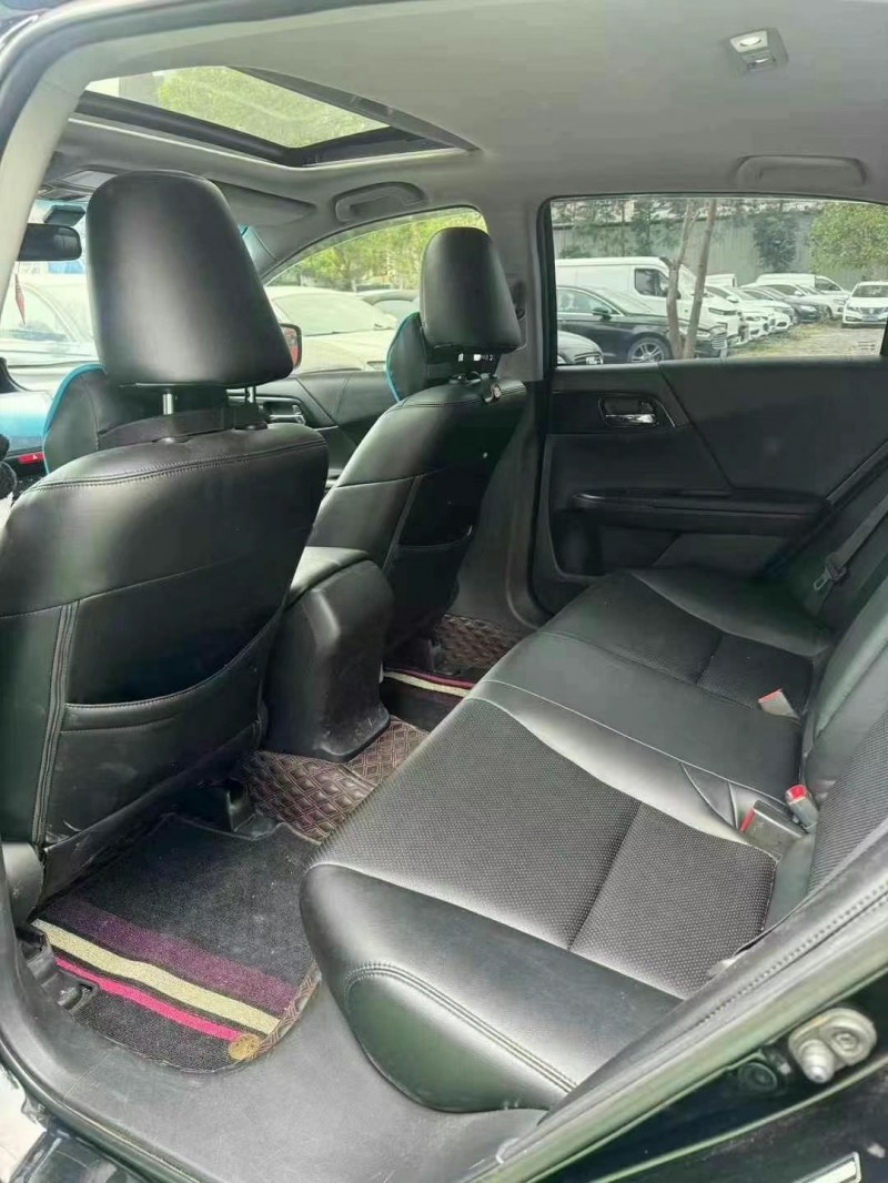 广州16年本田雅阁5