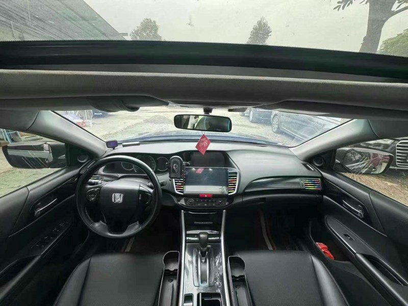 广州16年本田雅阁7