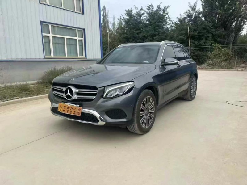 喀什17年奔馳GLC2
