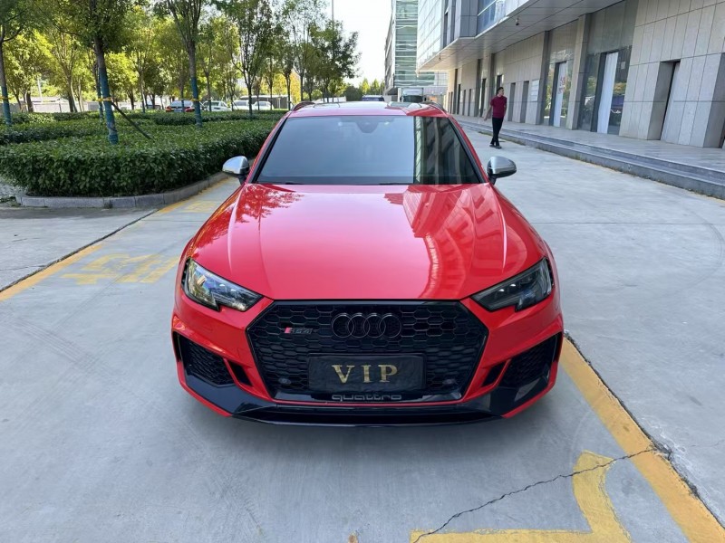 济宁19年奥迪RS41