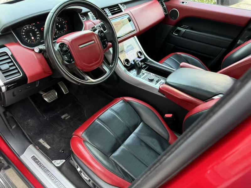 济宁18年路虎揽胜运动4