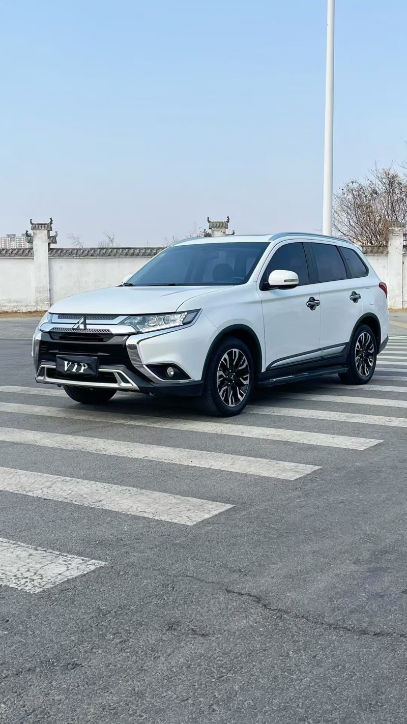 廊坊20年三菱歐藍德3