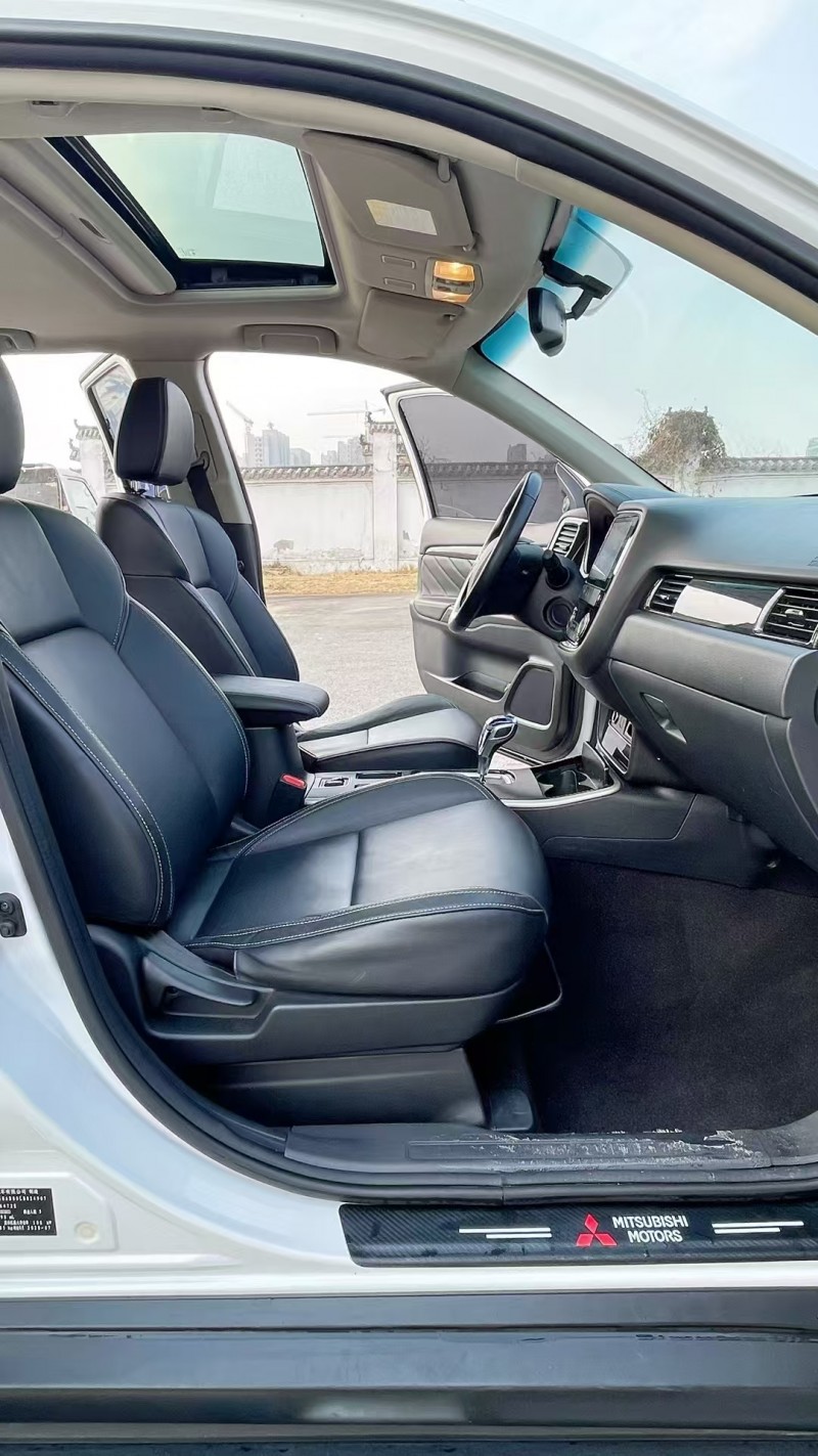 廊坊20年三菱歐藍德7