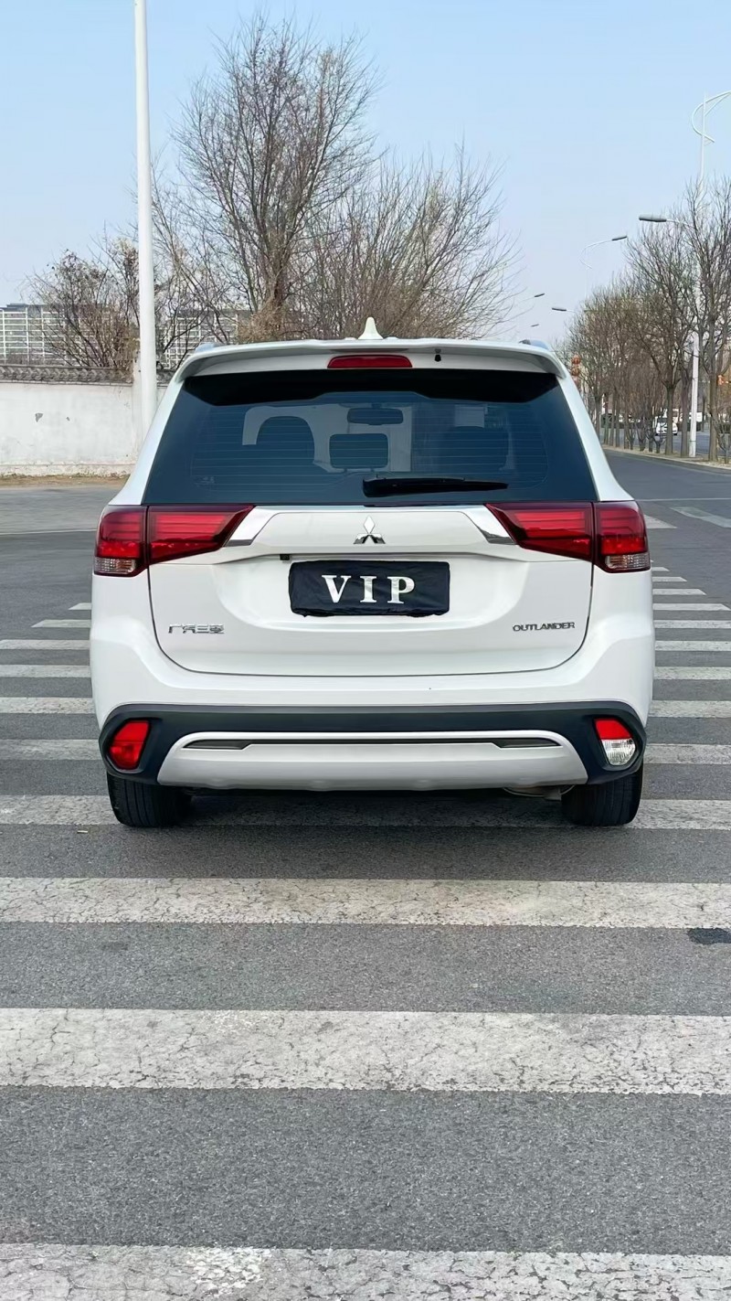 廊坊20年三菱歐藍德9