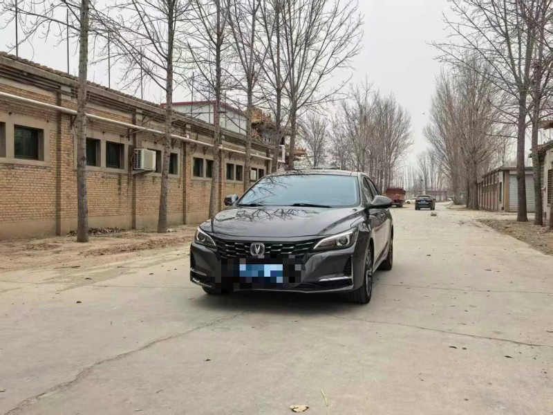 保定22年長安汽車CC3