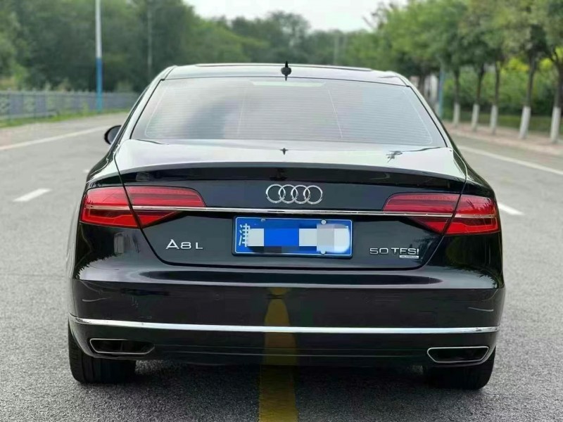 天津15年奧迪A8L5