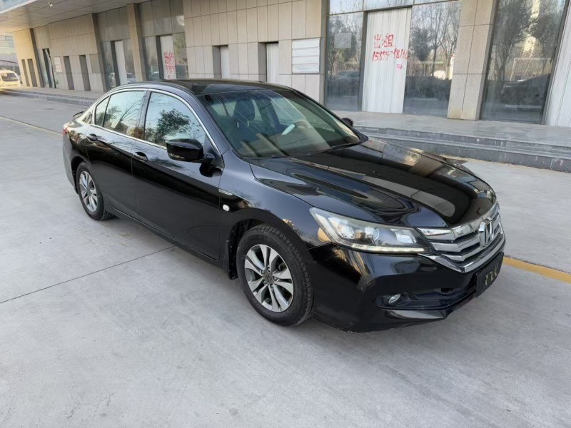 济宁14年本田雅阁2