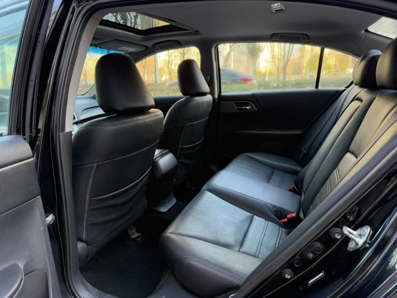 济宁14年本田雅阁6