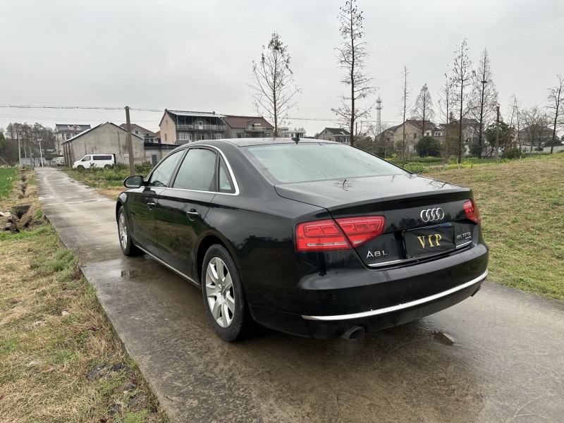 鹽城12年奧迪A8L8