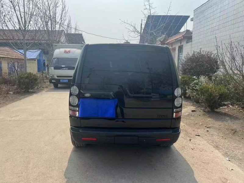 东营15年路虎发现8