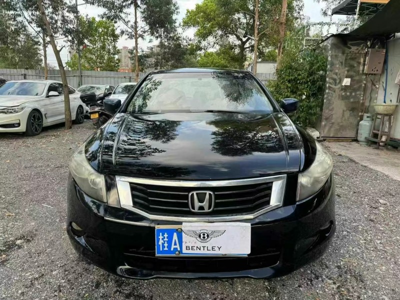 广州09年本田雅阁1