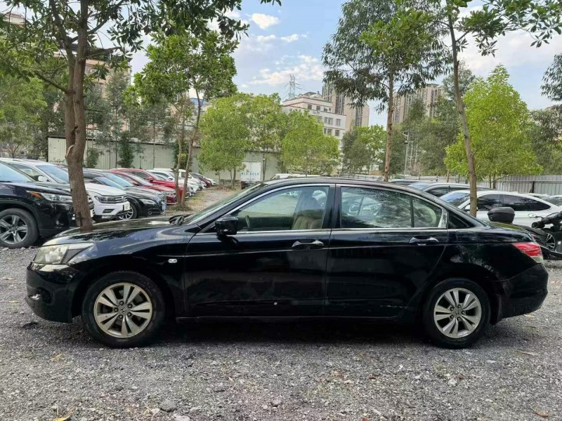 广州09年本田雅阁4