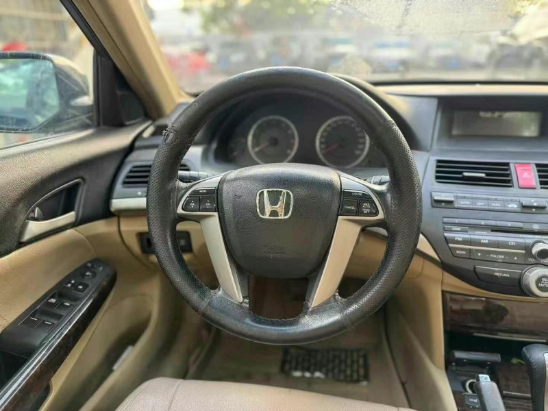 广州09年本田雅阁6