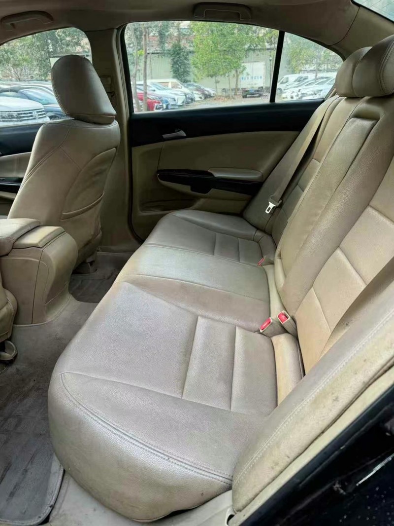 广州09年本田雅阁8