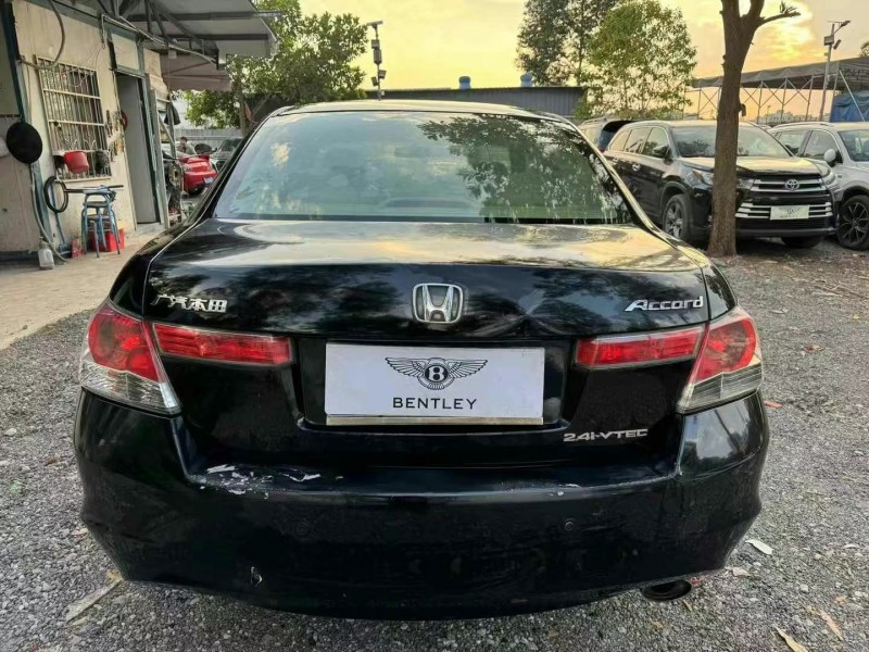 广州09年本田雅阁9