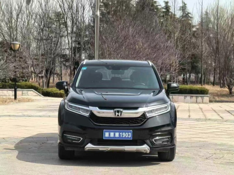 青岛18年本田冠道1