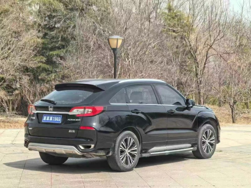 青岛18年本田冠道15