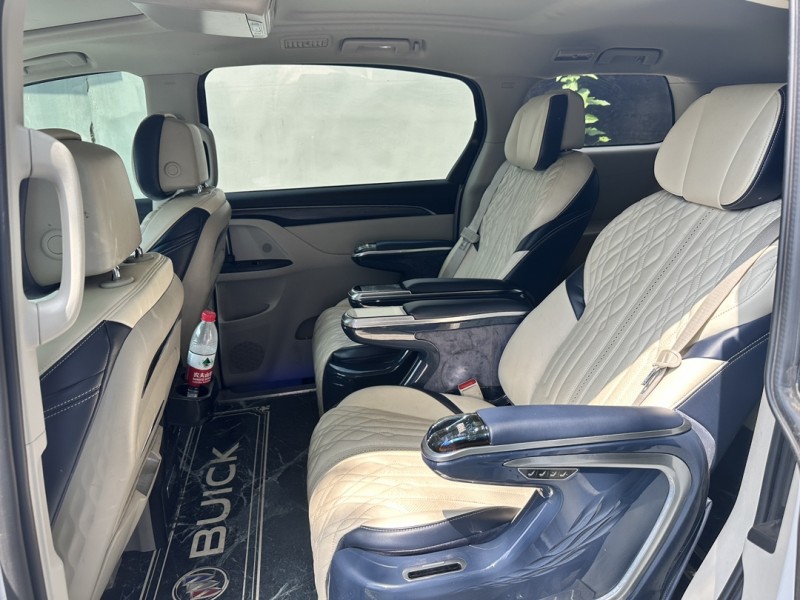 青岛21年别克GL85