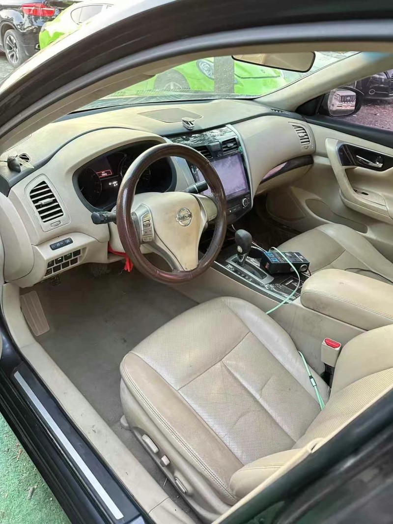 廣州15年日產天籟6
