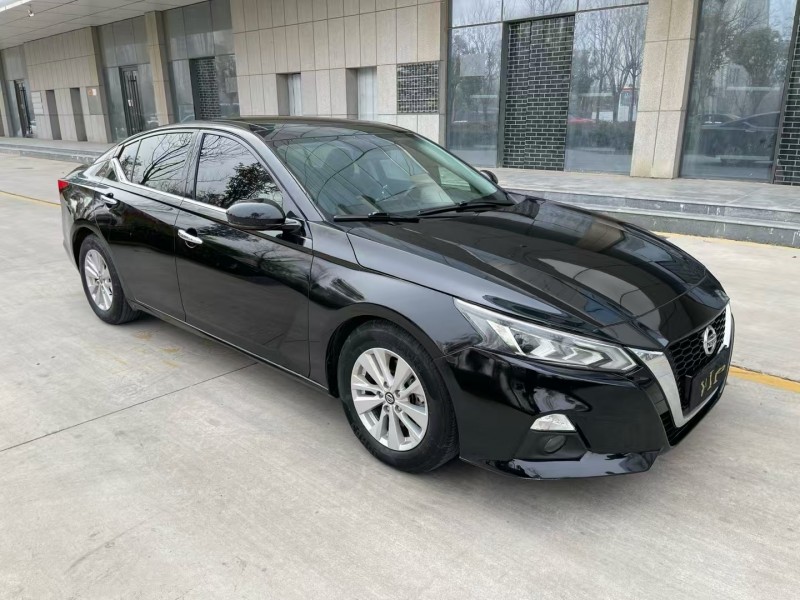 濟寧20年日產天籟2