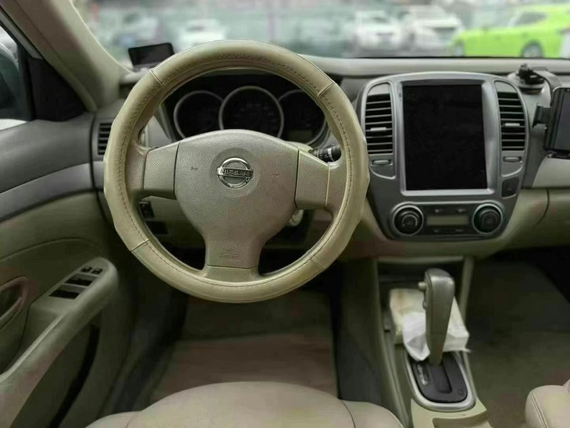 廣州14年日產軒逸7