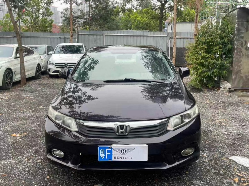 广州12年本田思域1