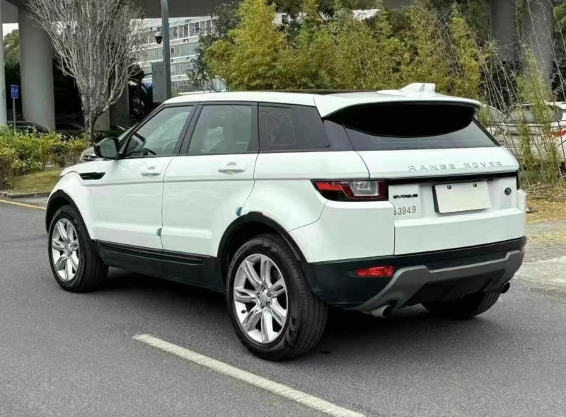 济宁17年路虎揽胜极光(进口)8