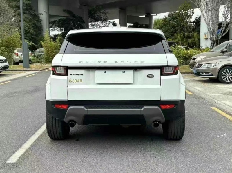 济宁17年路虎揽胜极光(进口)9