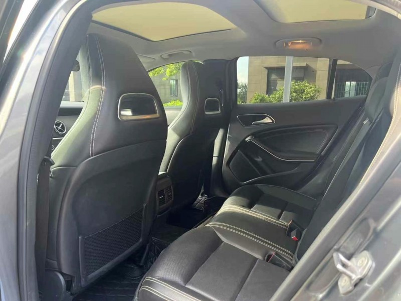 徐州18年奔驰GLA6