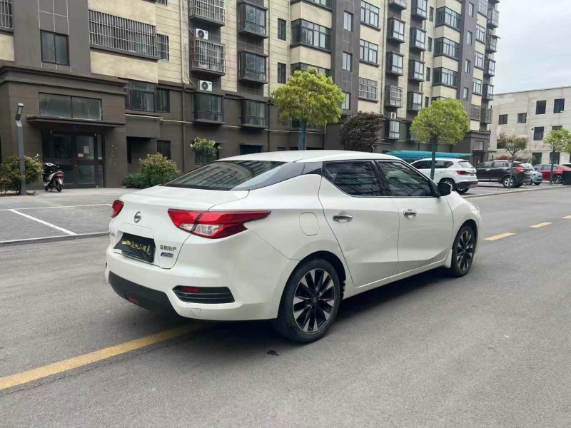 徐州20年日產藍鳥7