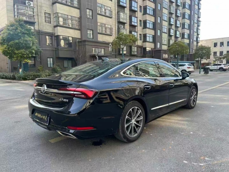 徐州20年别克君越8