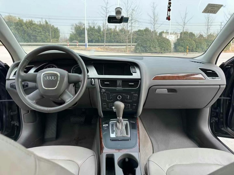 徐州11年奥迪A4L4