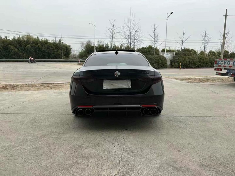 徐州20年阿尔法·罗密欧Giulia9