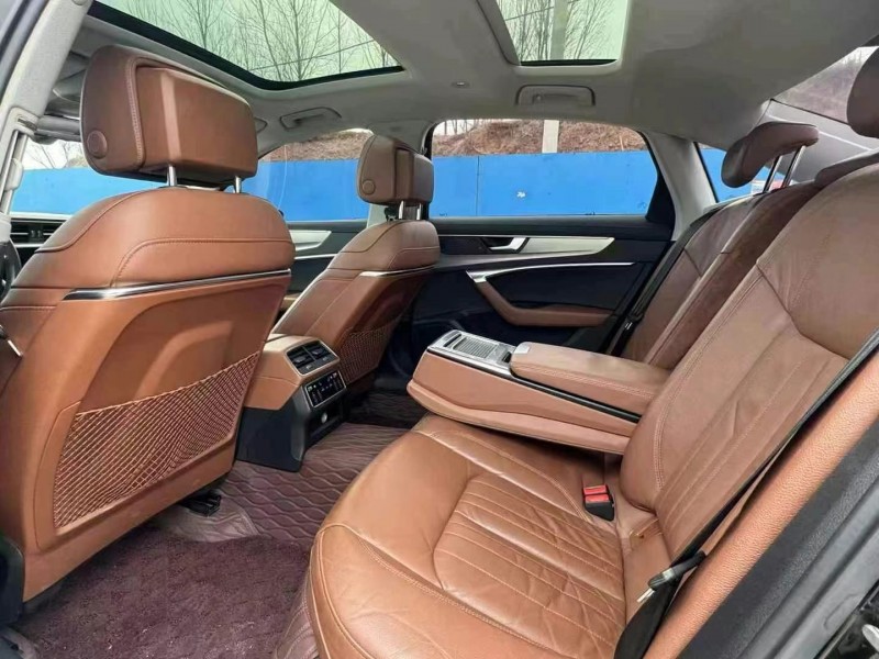 青岛21年奥迪A6L6