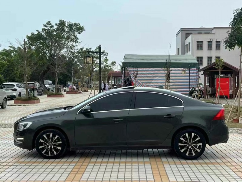 汕頭18年沃爾沃S60L3
