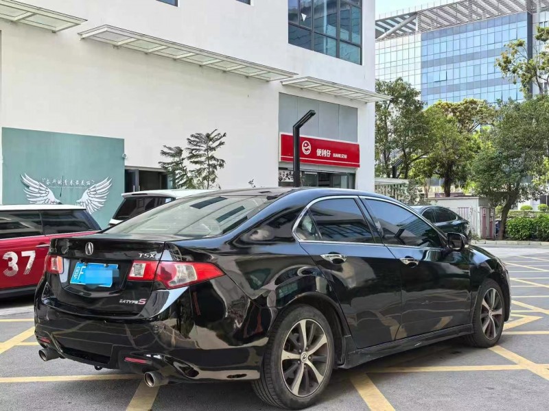 广州12年本田思铂睿8