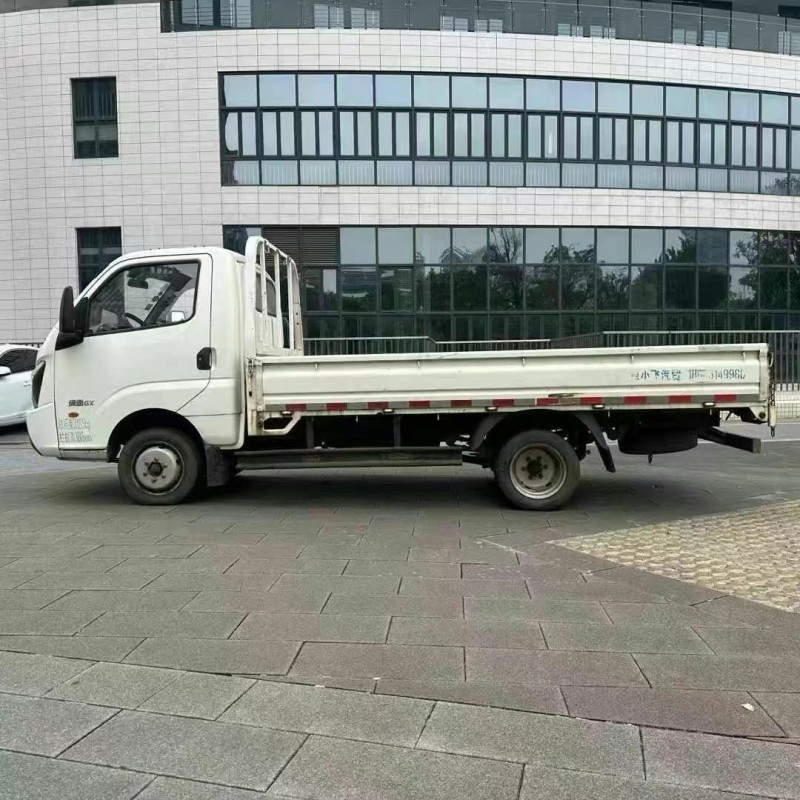 佛山19年飛碟箱貨貨車6