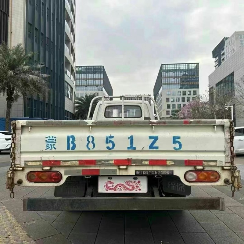 佛山19年飛碟箱貨貨車9