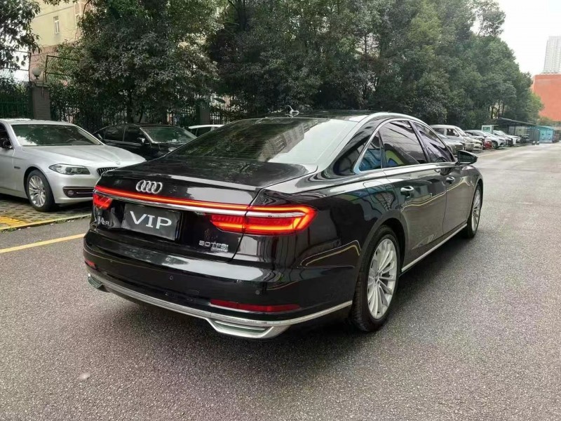 邵陽20年奧迪A8L7