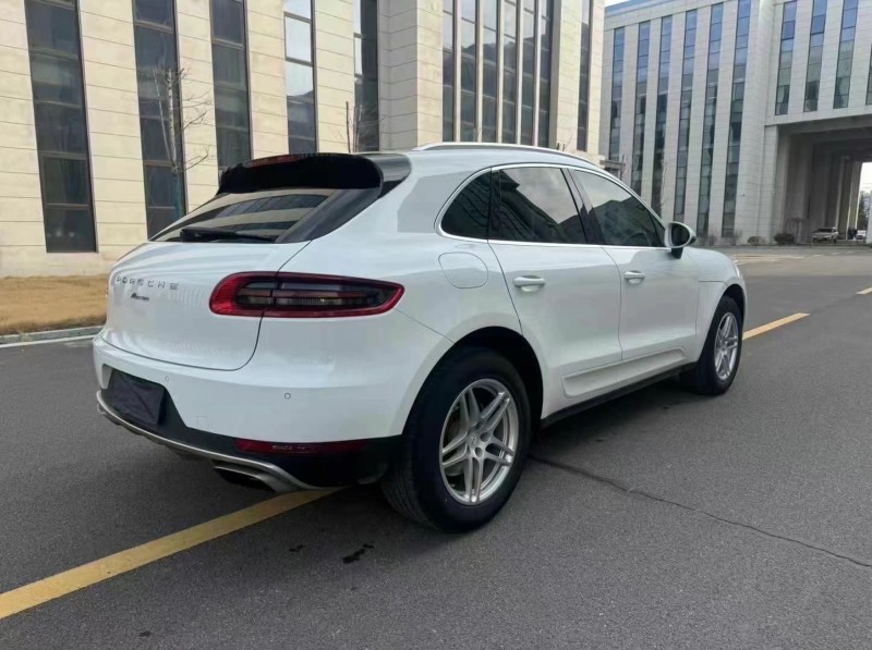濰坊16年保時捷Macan4